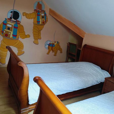 Chambre D'Hote Dans Maison Atypique Possibilite 1 Lit Supplementaire Pour 15 Euros Sancoins Exterior foto