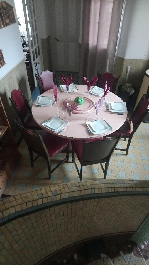 Chambre D'Hote Dans Maison Atypique Possibilite 1 Lit Supplementaire Pour 15 Euros Sancoins Exterior foto