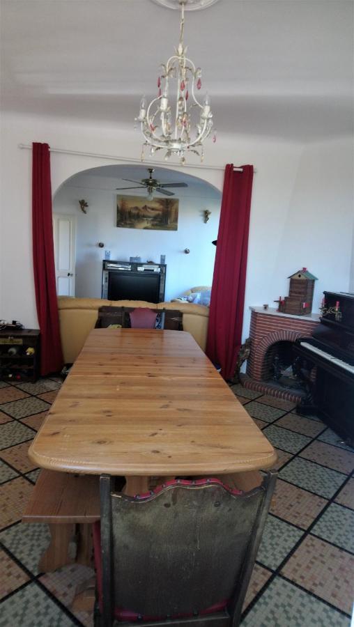 Chambre D'Hote Dans Maison Atypique Possibilite 1 Lit Supplementaire Pour 15 Euros Sancoins Exterior foto